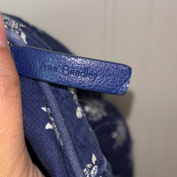 Vera Bradley Navy Sea Turtles purse - Picture 7 of 8